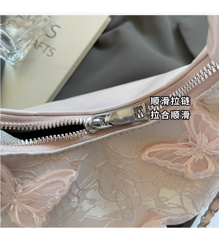 New Chinese-style embroidered bag for women, 2025 new summer commuting crossbody bag, niche ancient-style hand-held bucket bag Item Picture