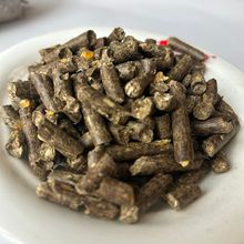 批发花生秧颗粒料 牛羊马驴鹿等含玉米颗粒 花生秧颗粒 厂家直销