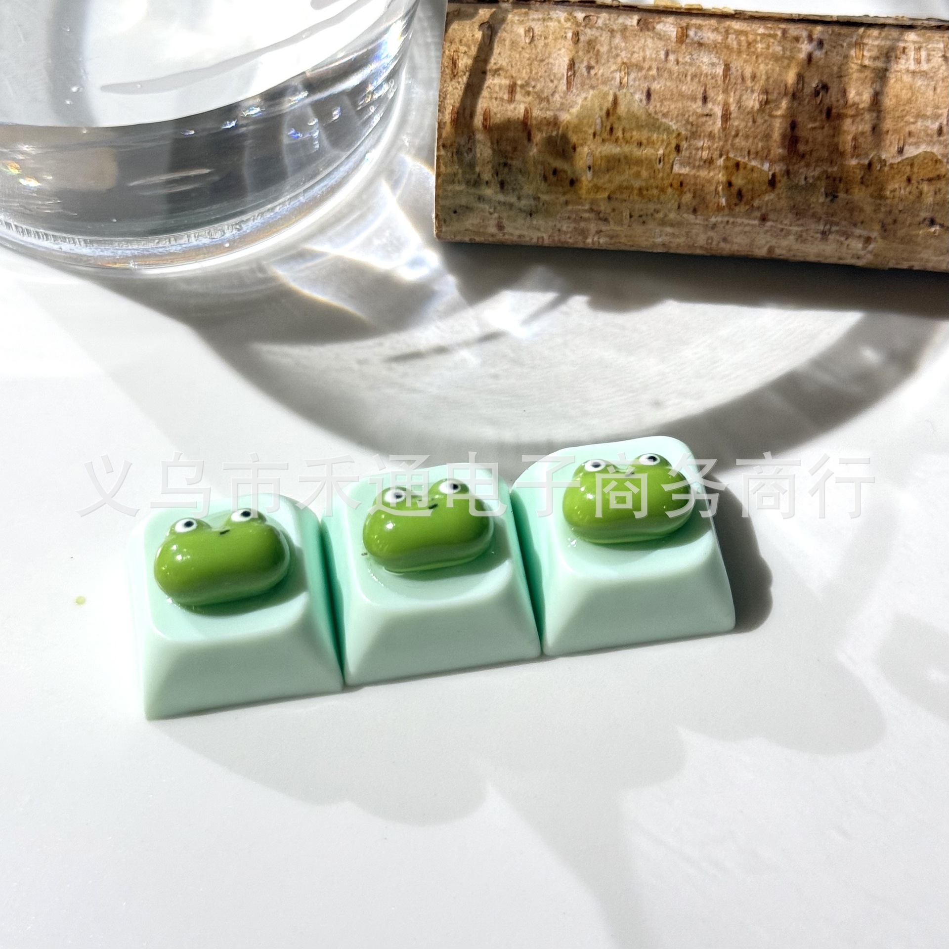 251-green frog keycap