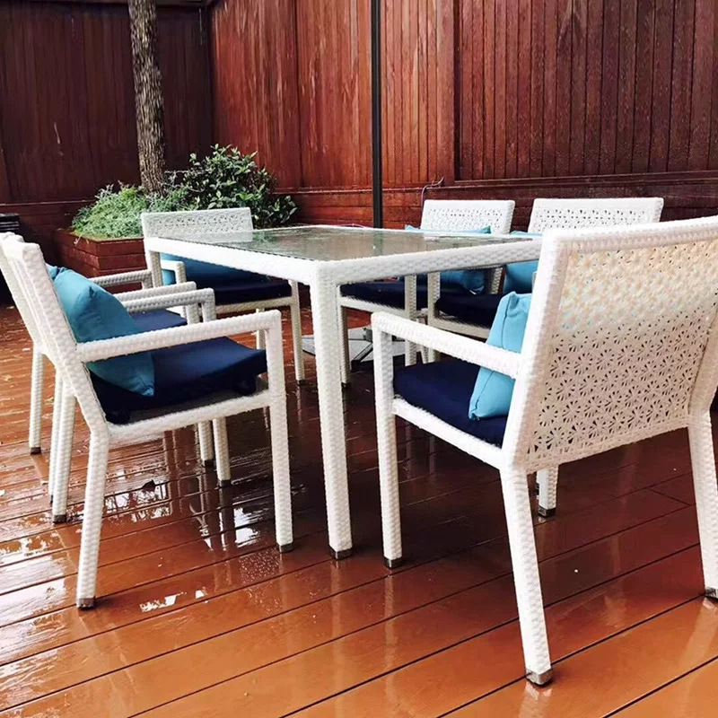 Mesa y silla balcón al aire libre sillas de caña set de tres piezas villa al aire libre patio de caña mesa al aire libre sillas de bar caña asiento
