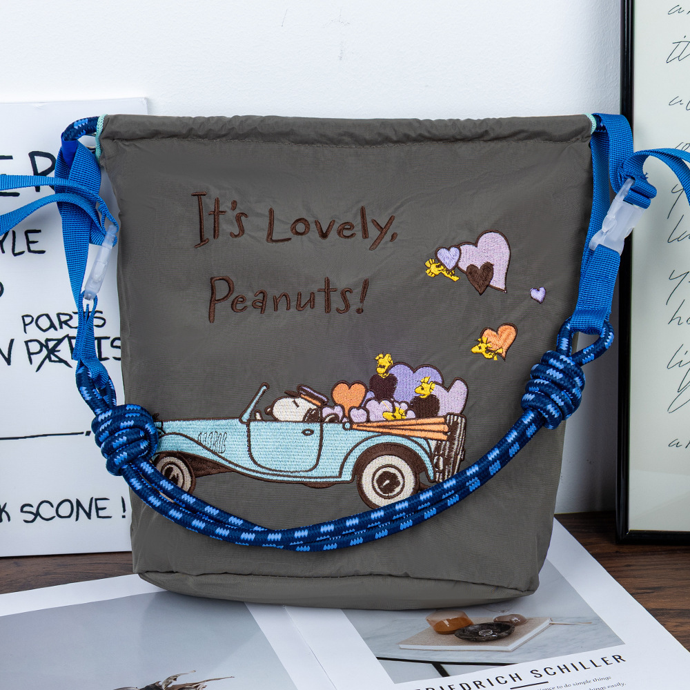 [ジッパーバケットバッグ]新しい調節可能なファッショナブルな刺繍ショッピングバッグ、多用途、軽量、ポータブルショルダークロスボディバッグ、トレンディ