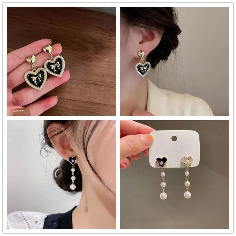 10-308 black 10-401 black and white