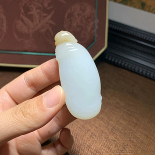 Jin Yutang Hetian Jade Russian Material Sutton Jade Slub Rising White and Fine Sugar Color Skillful Carving Monkey