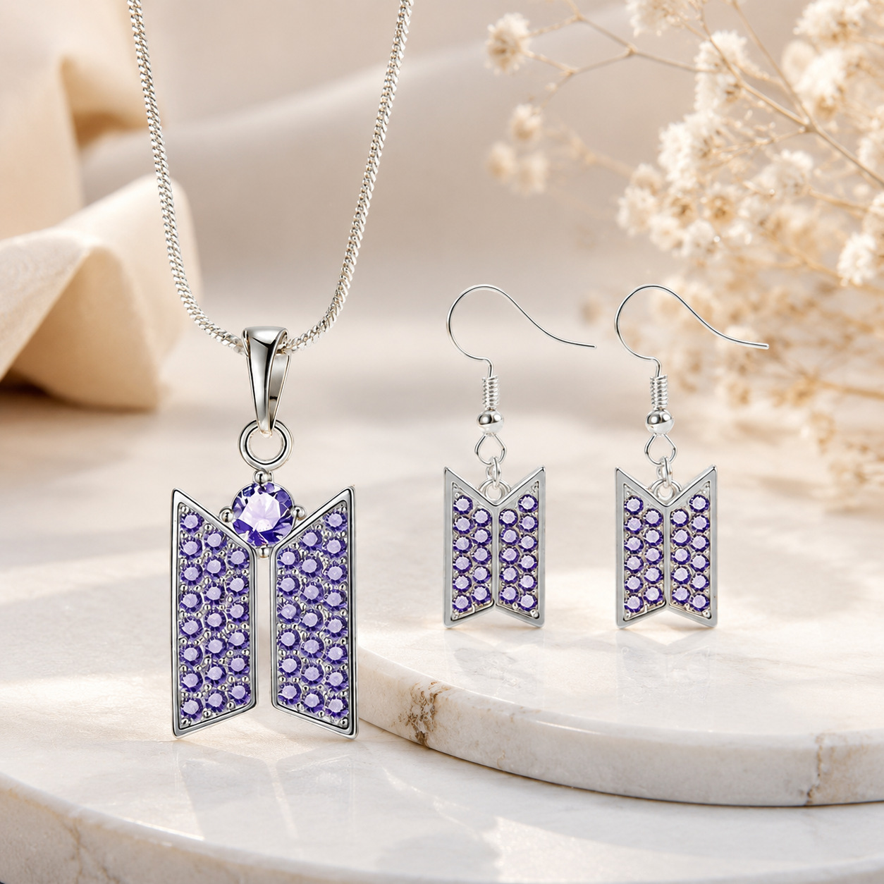 Popular European and American butterfly-shaped full-diamond pendant necklace for women, elegant and fashionable micro-inlaid zircon earrings and snake bone chain set