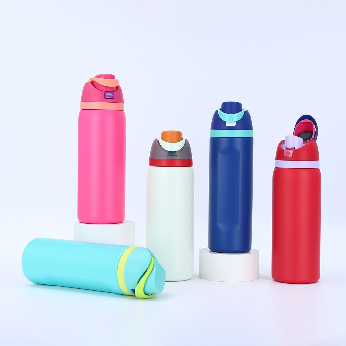 Moda transfronteriza de color sólido taza de fruta creativa 304 taza de acero inoxidable portátil contra caídas de mano taza de salto