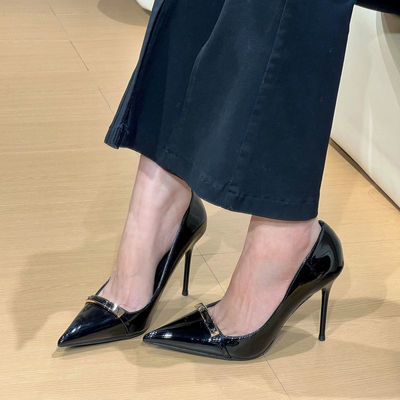 French-Style Autumn New Black Versatile High-Heeled Shoes for Women with Pointed Toe and Shallow Mouth, Suitable for Commuting