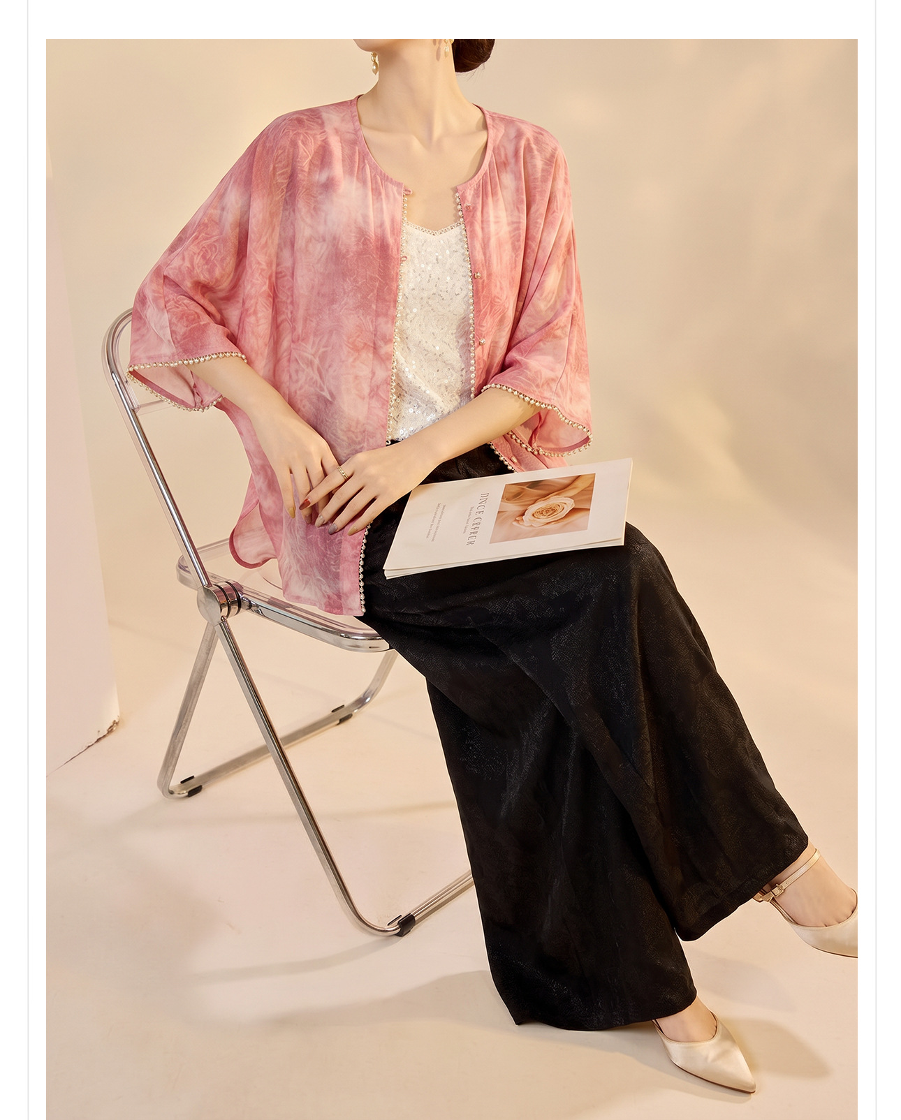 Áo cardigan mùa hè mỏng nhẹ thoáng khí, họa tiết in chống nắng đính cườm, dáng rộng — Xanh da trờicolor, Thái Đường chi tiết 9