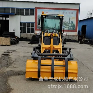 定制ZL926工程轮式装载机 小型四驱铲土机 农场轮式抓草机