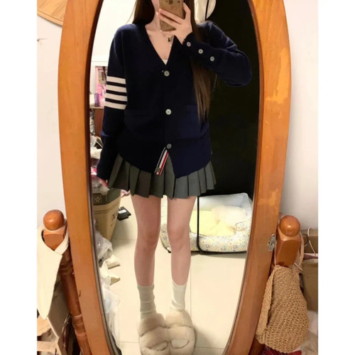 Women's Autumn V-neck Knitted Cardigan Jacket in Navy Blue, Korean Style College Fashion, Slimming, Innerwear Base Shirt Top