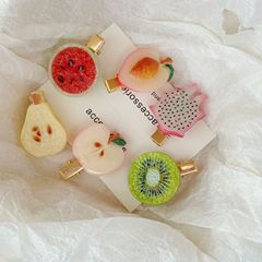 創意は果物のヘアピンの趣味をシミュレーションします。アヒルの口は甘くて可愛いです。