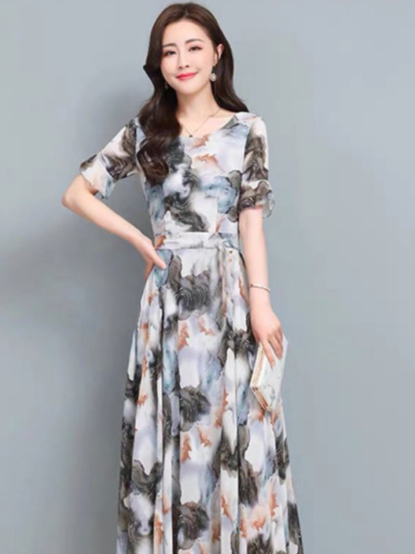 Floral Dress for Women, Summer 2026 New Style, Waist-Cinching, Fashionable, Long, Slimming, Flowing, Elegant, Plus-Size Long Dress for Moms