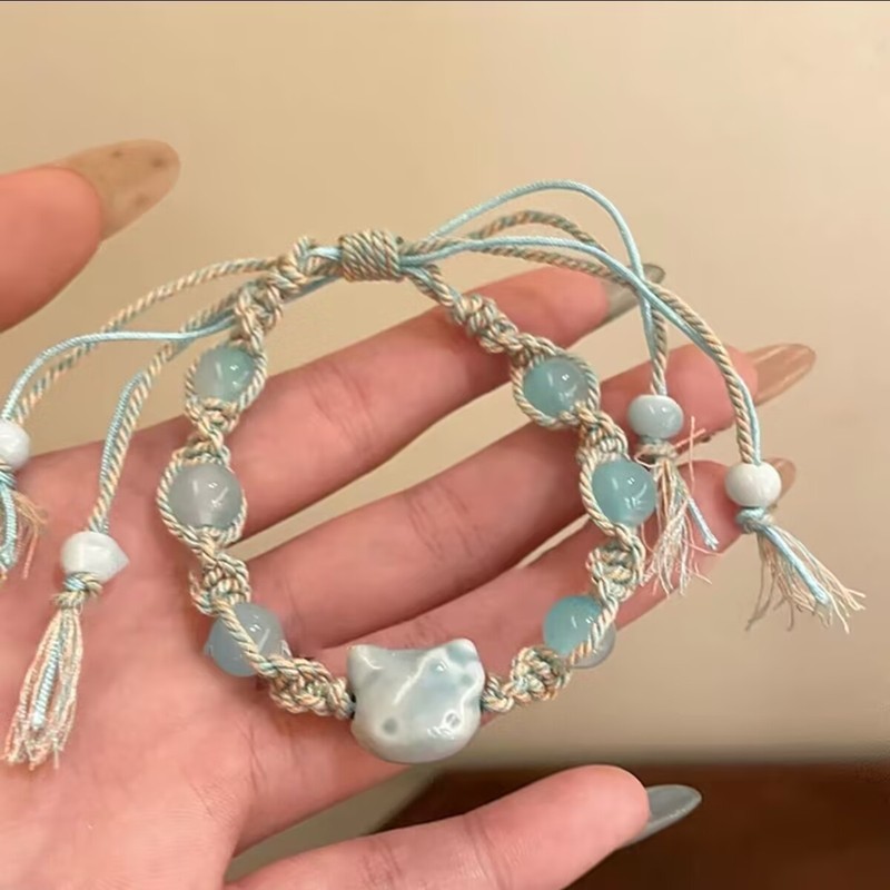Cute Ceramic Kitten Woven Bracelet for Girls, Fashionable, Simple and Versatile 2025 New High-Looking Student Party Bracelet