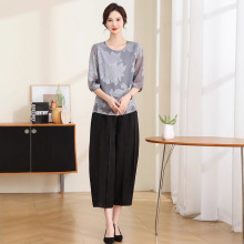 妈妈装夏装短款薄款上衣洋气减龄显瘦高端新款女装两件套时尚套装