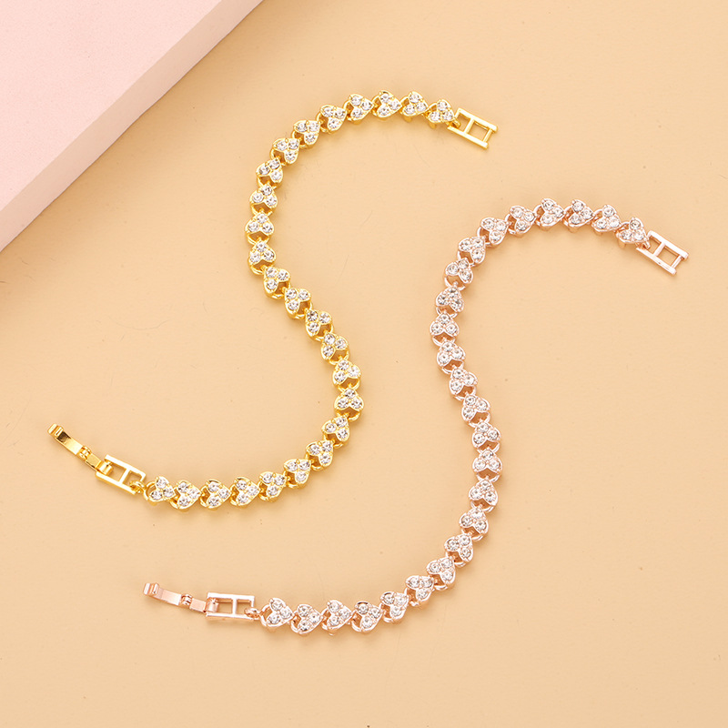 Fashion Heart Shape Alloy Inlay Artificial Diamond Women's Bracelets 1 Piece display picture 5