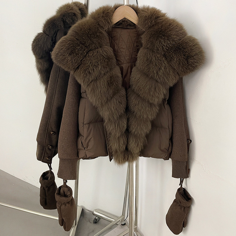 Women's New Autumn/Winter White Duck Down Jacket with Natural Real Fox Fur Collar, Loose Fit, Thickened, Warm Coat with Gloves