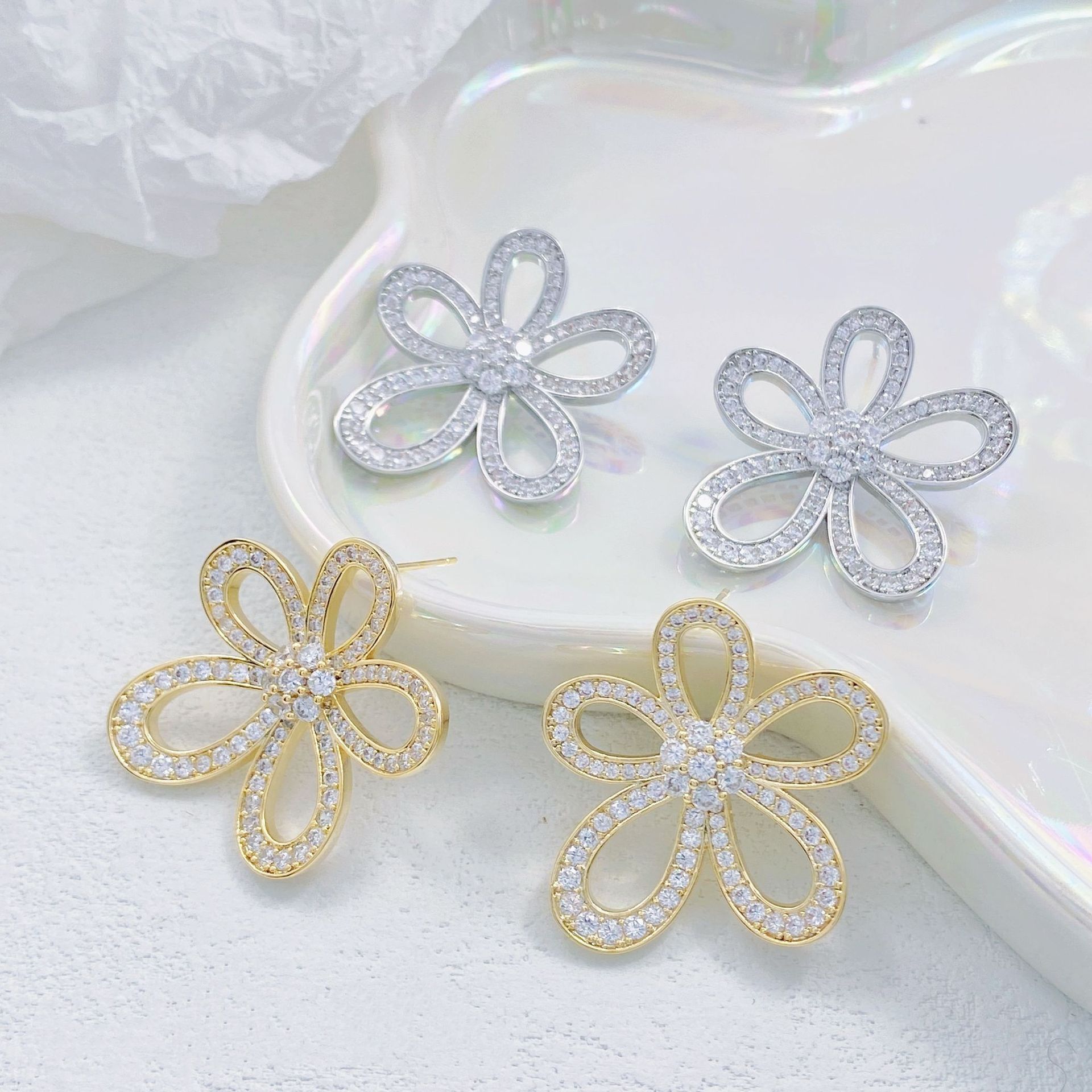 Japanese fresh fashionable sophisticated universal elegant trend…