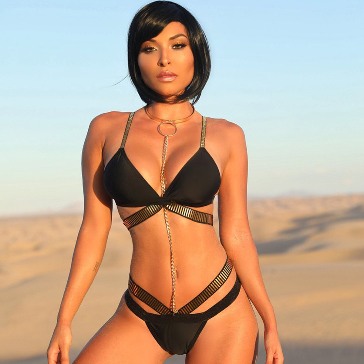 2022新款亚马逊女士镂空性感分体泳装欧美纯色绑带比基尼外贸现货