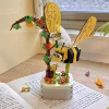 Flower vine bee potted (color box installation)