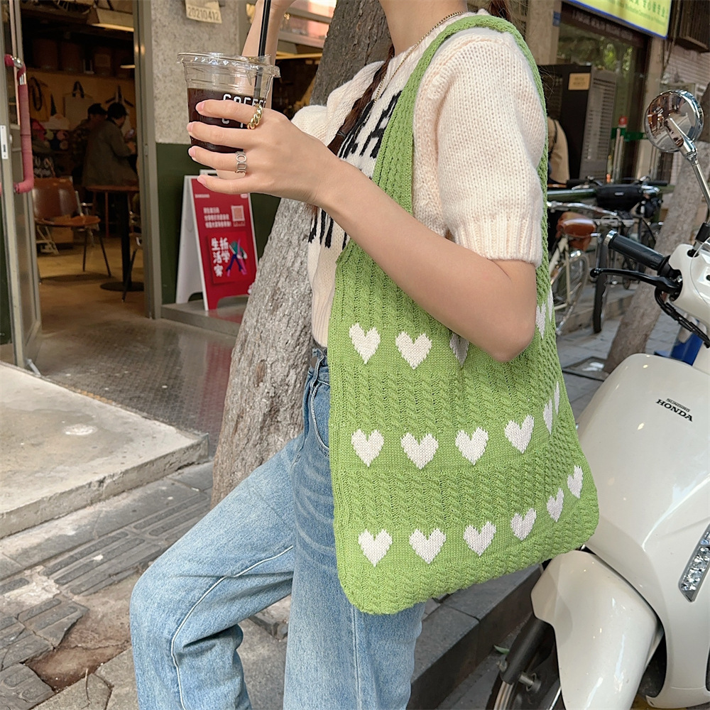 310161 Knitted heart-shaped Wool Bag for Women 2023 Autumn/Winter new single-shoulder handbag, portable tote bag for shopping undefined