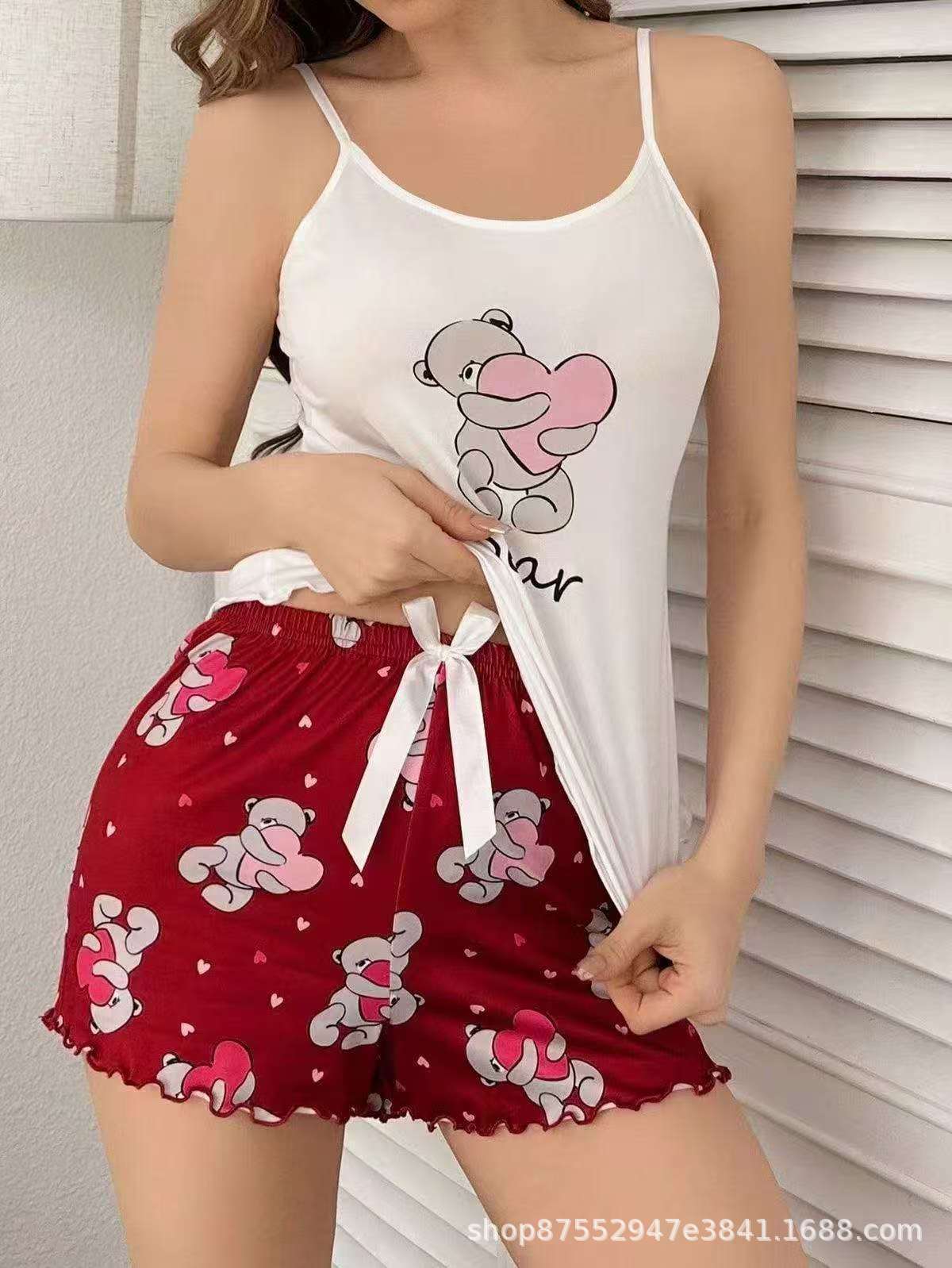 Nuevo estilo transfronterizo venta caliente SHEIN servicio a domicilio estampado de dibujos animados tirantes pantalones cortos pijamas de mujer traje precio bajo al por mayor