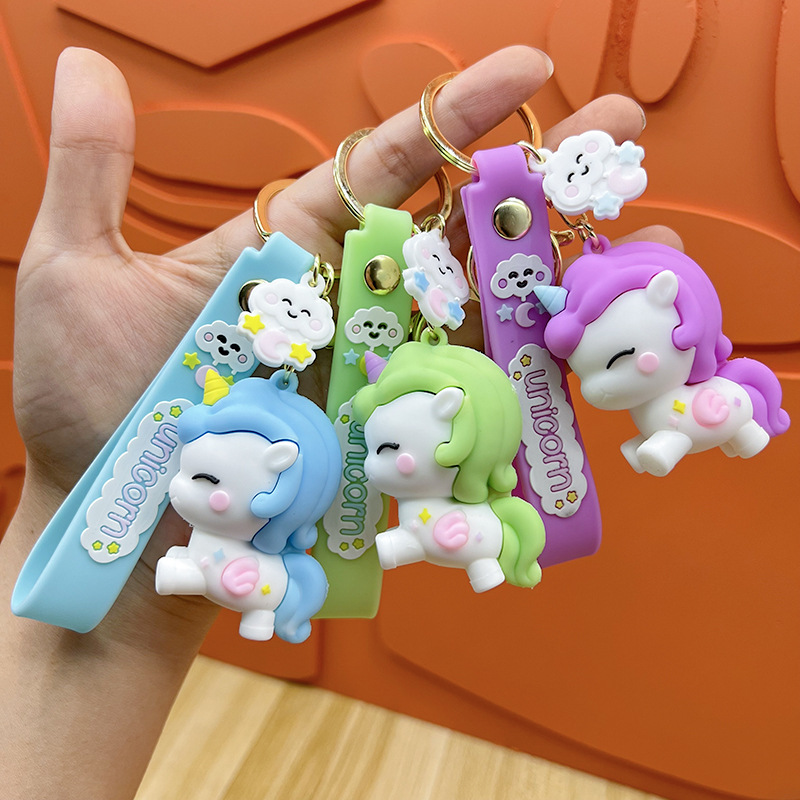 Unicornio encantador y exquisito llavero de coche muñeca joyería pequeña llave colgante bolsos creativos colgante llavero