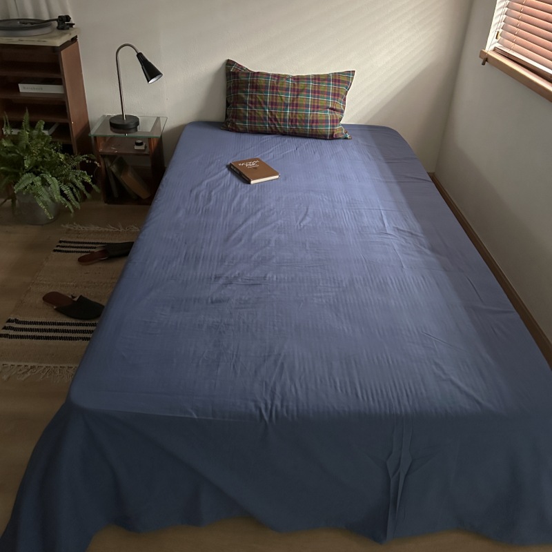 イン無地シンプルな純綿シングルピースベッドシーツ純綿シングルピースキルト 1.8 ボックスシーツマットレスプロテクターベッドカバー卸売