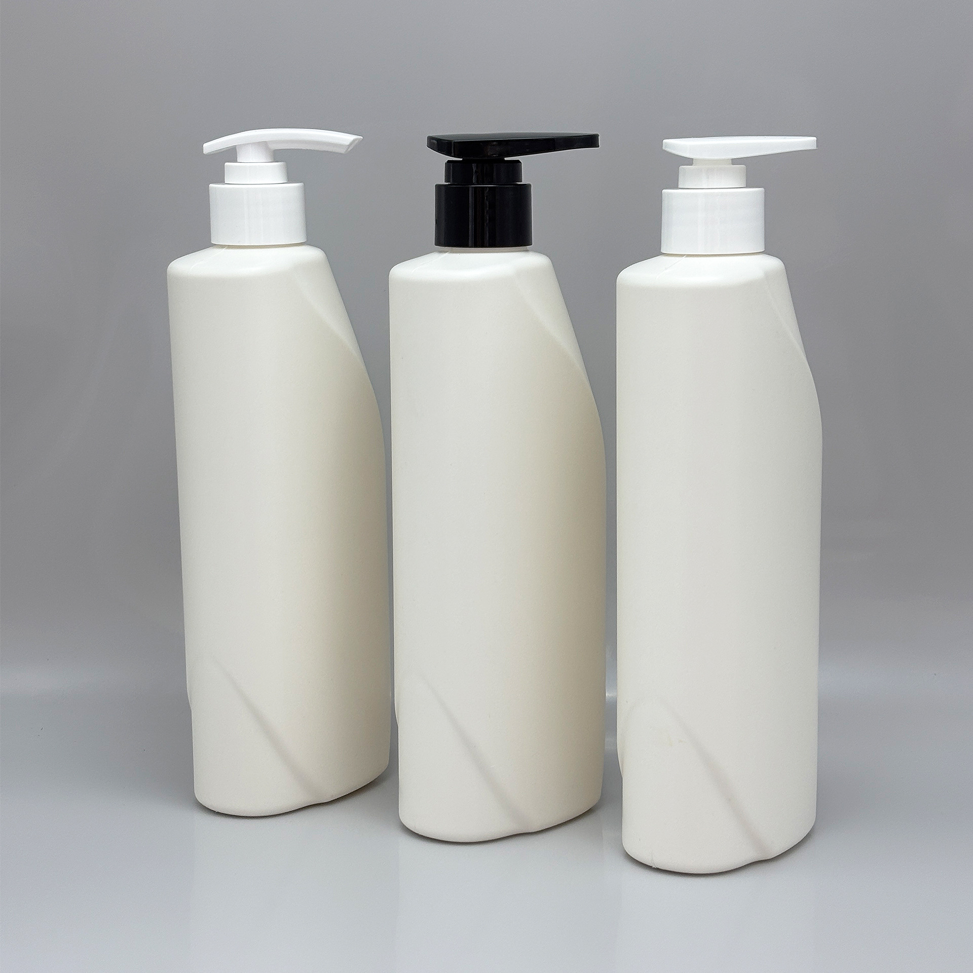 500ml平肩扁瓶PET洗护用品按压泵头瓶沐浴露异形洗发水瓶子可贴牌