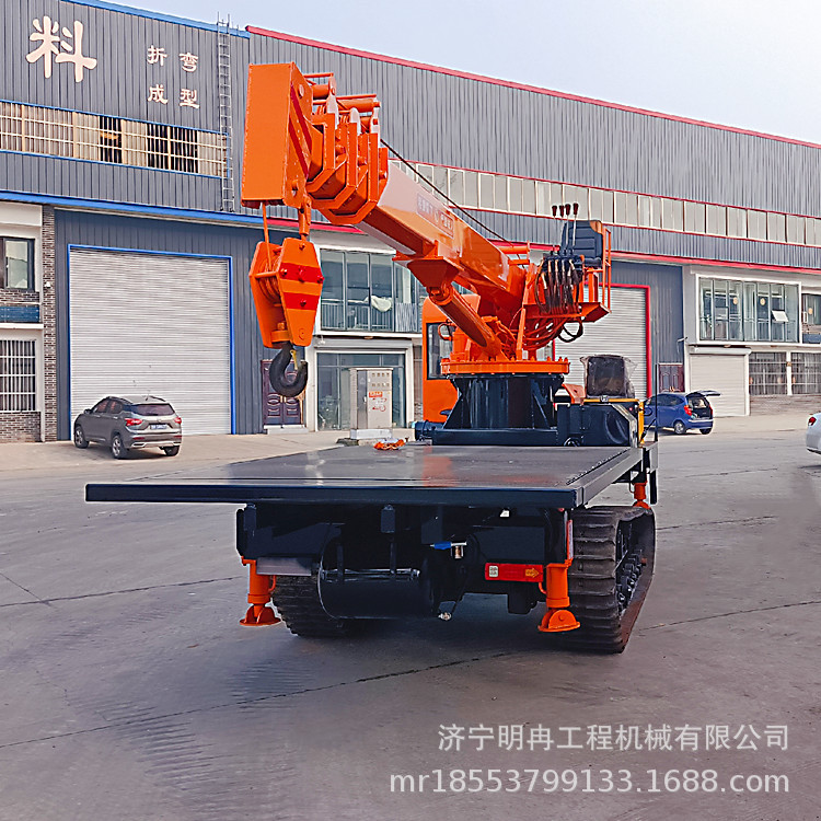 橡胶履带随车吊