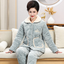 冬季加绒加厚睡衣女士中年妈妈三层夹棉中老年珊瑚绒保暖女家居服