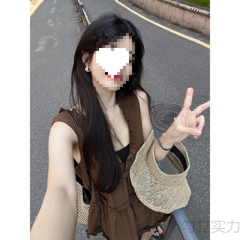 Versatile New Fashion Design, Niche Korean-Style Top with a High-End Feel, Brown Polka Dot Ruffle Shirt for Women, Summer