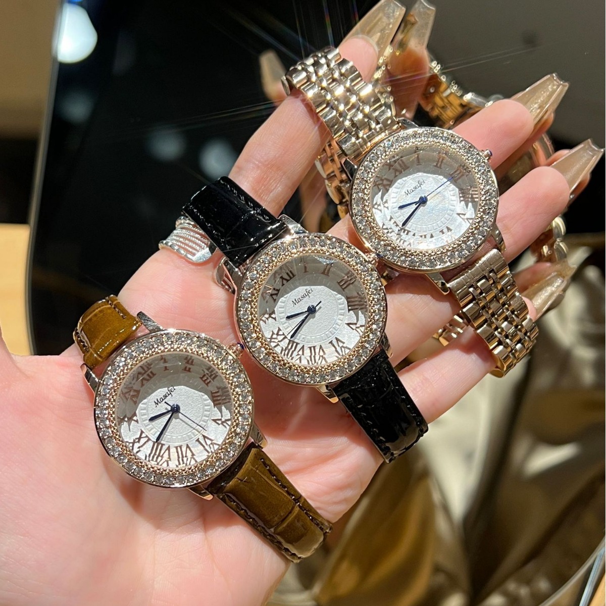 Trendy Brand New Roman Steel Strap Genuine Leather Diamond-Encrusted Women's Watch Quartz Watch Can Be Shipped in One Piece Luxury Diamond-Encrusted