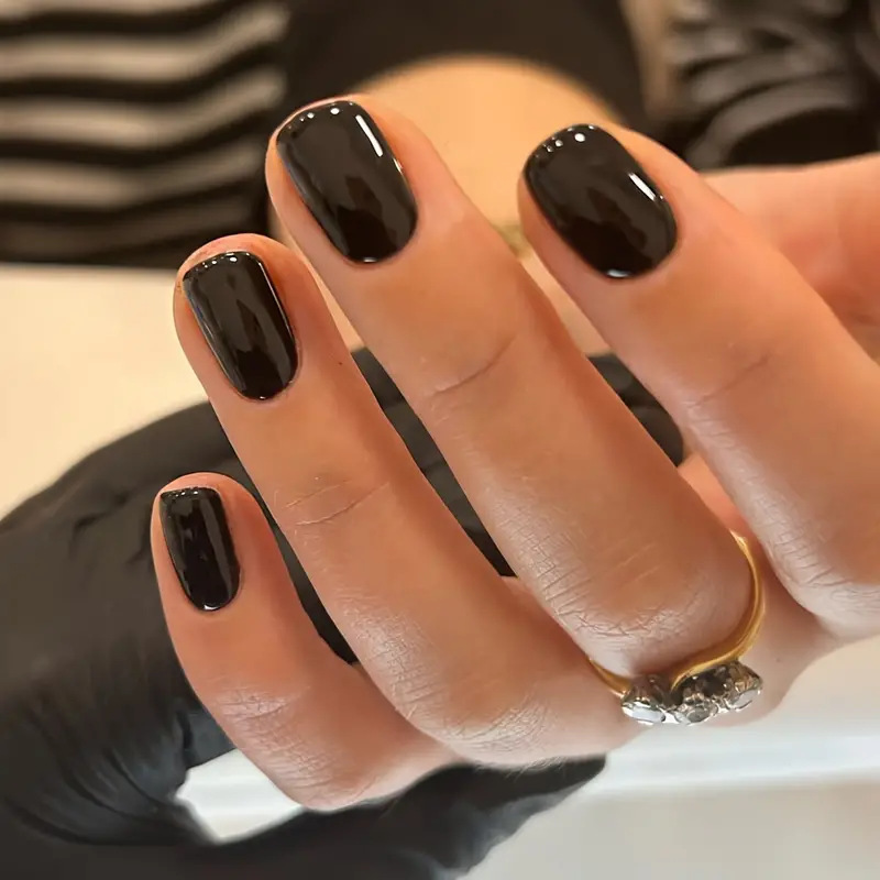 32 Pieces of Press Manicure Short Square Head Manicure Simple Dark Style Wearable Nails Removable Finished Fake Nail Patches