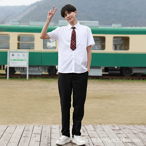Trousers, tie, with short sleeve