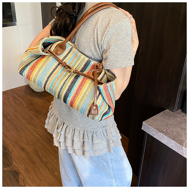 Beach vacation bag 2025 New style trendy and fashionable single-shoulder bag, large-capacity tote bag, hand-woven straw bag undefined