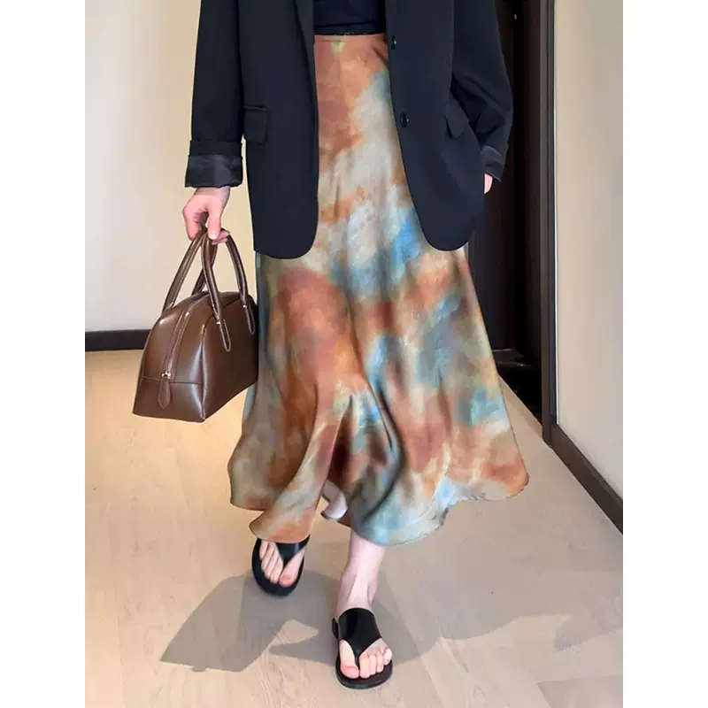 橘芷2025早秋新款女气质高级感半身裙新中式晕染渐变半裙1586