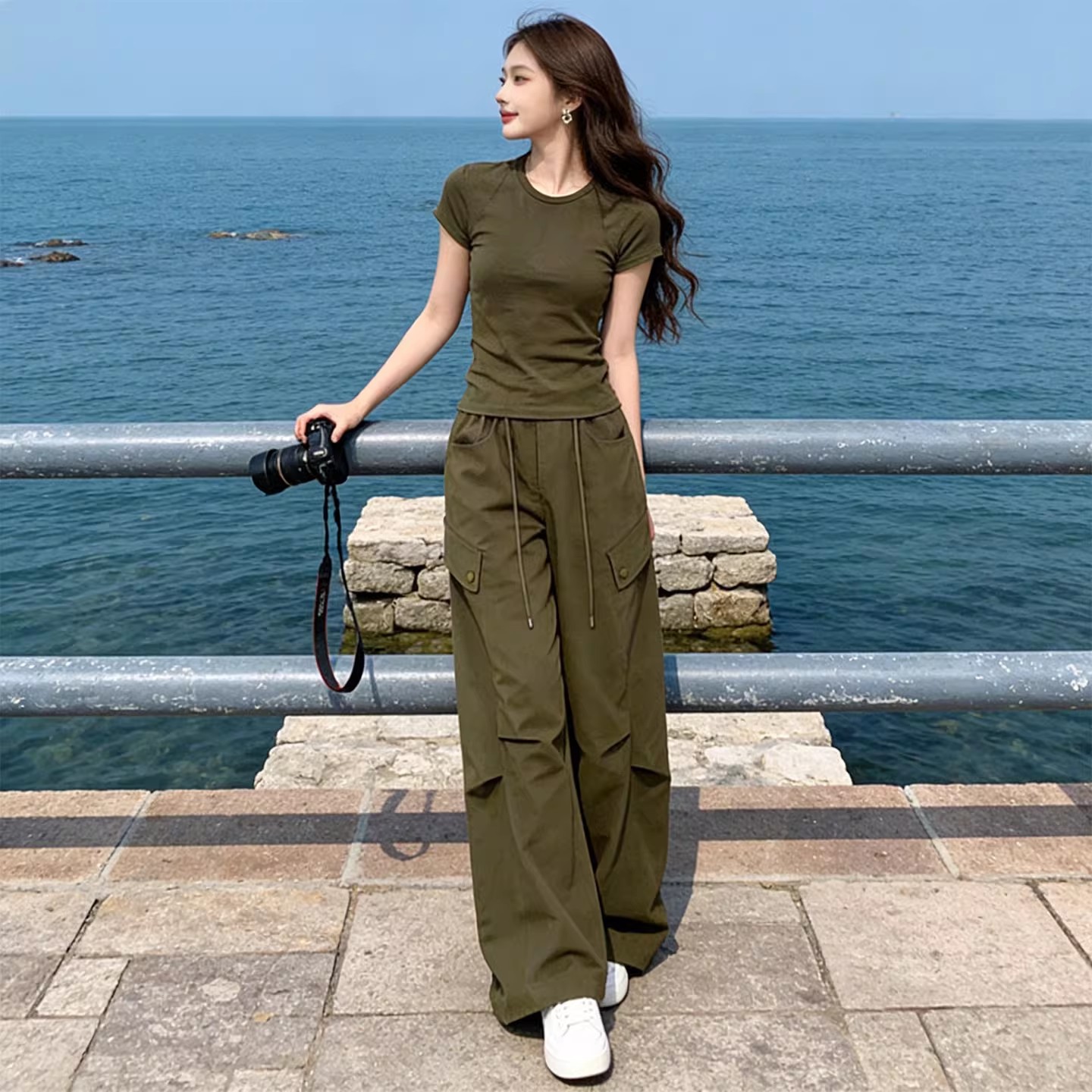2026夏装穿搭一整套修身显瘦短袖T恤工装女阔腿裤休闲运动两件套