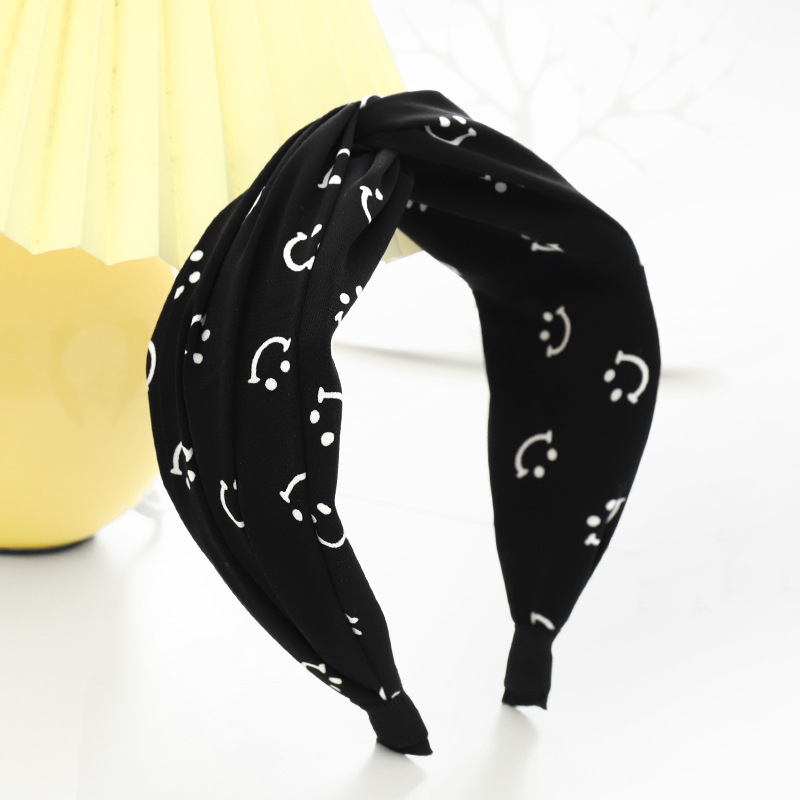 Korean Style Internet Celebrity Wide-brimmed Letter Headband Creative Smiley Face Flower Hairpin Fabric Cross Hair Fixer Face Wash Hair Bands F614 display picture 10