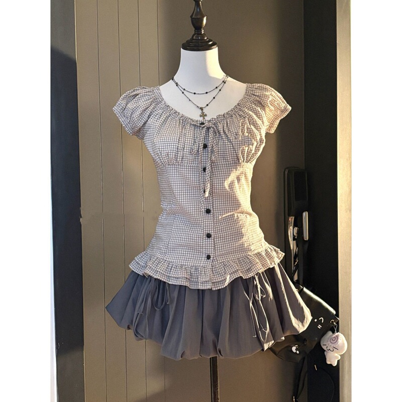 Cute Japanese-Style Plaid Lace Short-Sleeve Top for Women, Summer Slim-Fit Shirt for Petite Girls, Youthful and Adorable Style Cute Japanese-Style Plaid Lace Short-Sleeve Top for Women, Summer Slim-Fit Shirt for Petite Girls, Youthful and Adorable Style