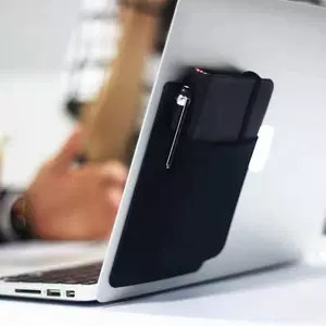 Планшетный ноутбук, мышка, защитный эластичный картхолдер, ручка
