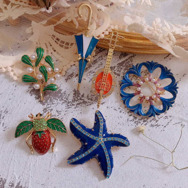 New Starfish Umbrella Animal Brooch Cute Animal Female Brooch Party Accessories Bee Pipa Pin Accessories New Starfish Umbrella Animal Brooch Cute Animal Female Brooch Party Accessories Bee Pipa Pin Accessories