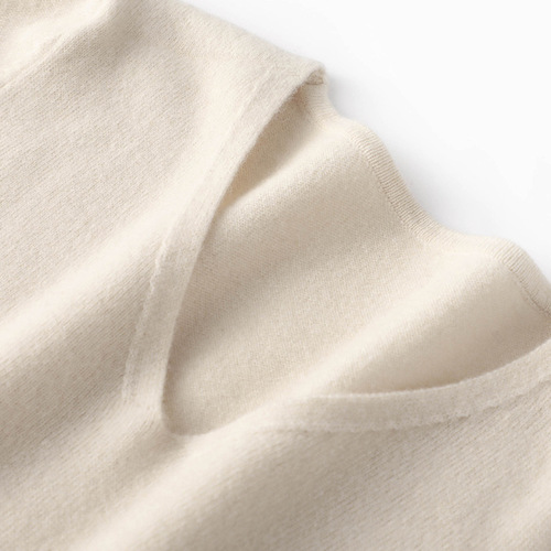 Summer loose-fit slimming low-V-neck knitted base shirt, winter women's pullover sweater, solid-color top