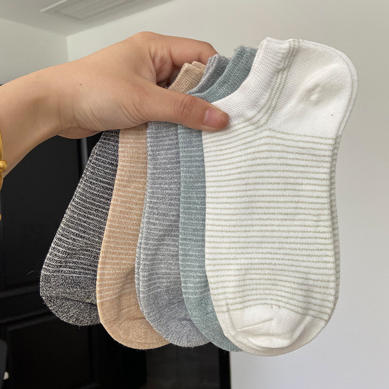 Just a few packs of summer Japanese shallow-mouth boat socks men's striped thin short tube cotton socks tide breathable combed cotton socks wholesale