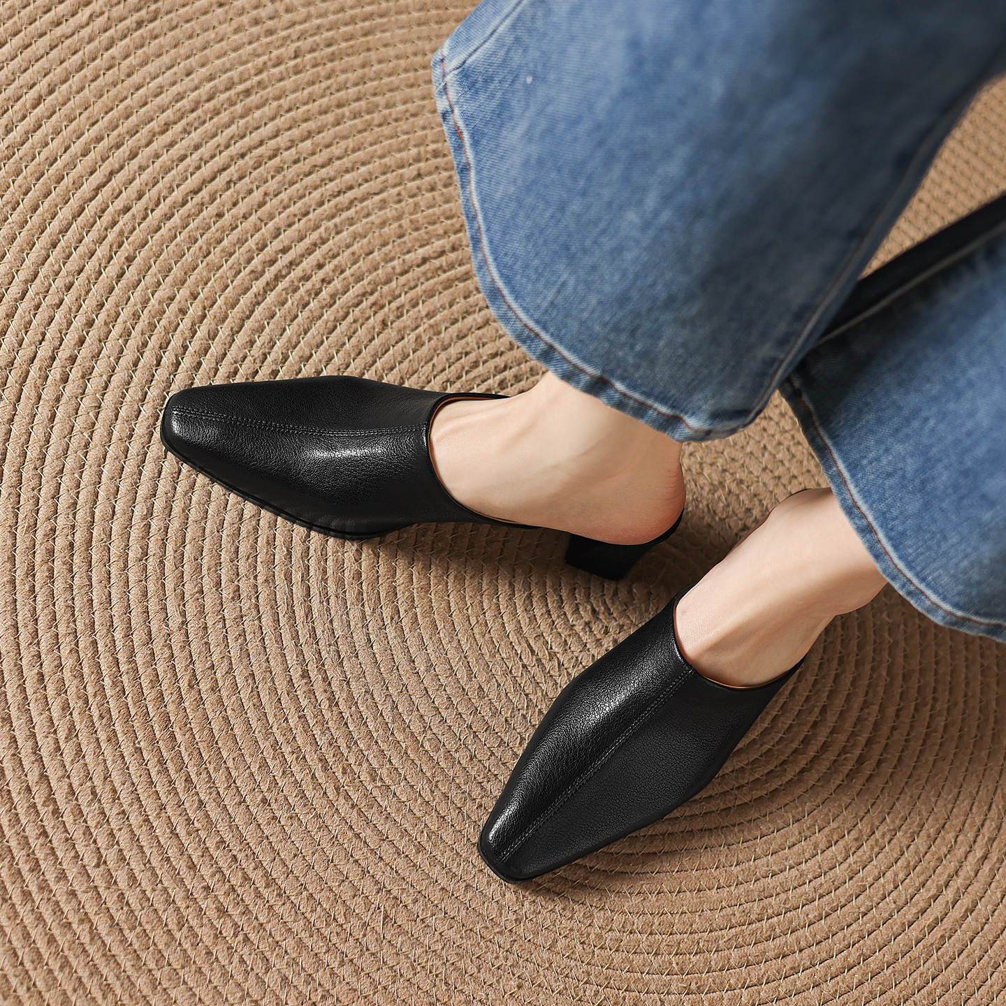 Giày sandal cao gót nữ hở mũi da bò gót thô 5 cm — đen