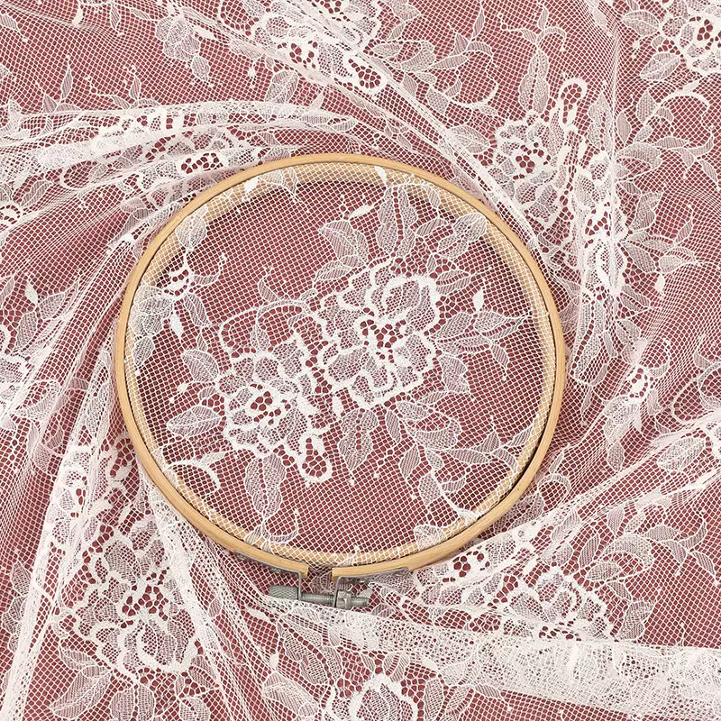 锦纶弹力蕾丝面料 柔软舒适服装婚纱蕾丝面料 时尚服装服饰蕾丝布