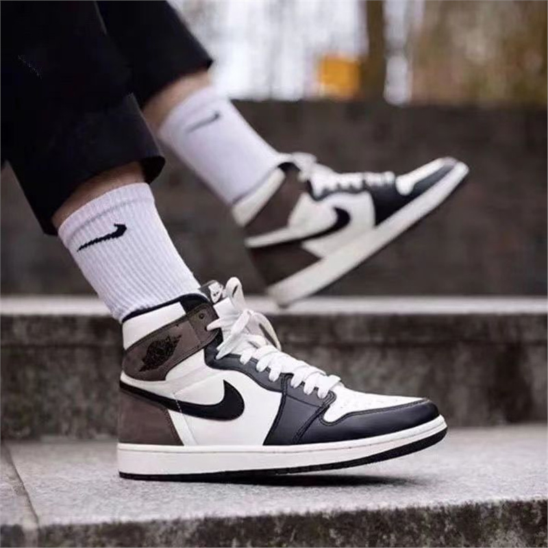AJ1 ハイトップバスケットボールシューズカジュアルスニーカースポーツシューズ aj 男女兼用シューズ aj インバーカー煙灰パンダ黒と白の黒曜石|undefined