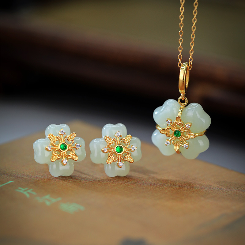 Sophisticated classic stone inlay jade
