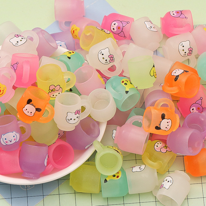 発光ゼリーカラー漫画小さなカップ DIY クリーム接着剤キーホルダーチェーン樹脂食品おもちゃの装飾品アクセサリー卸売|undefined