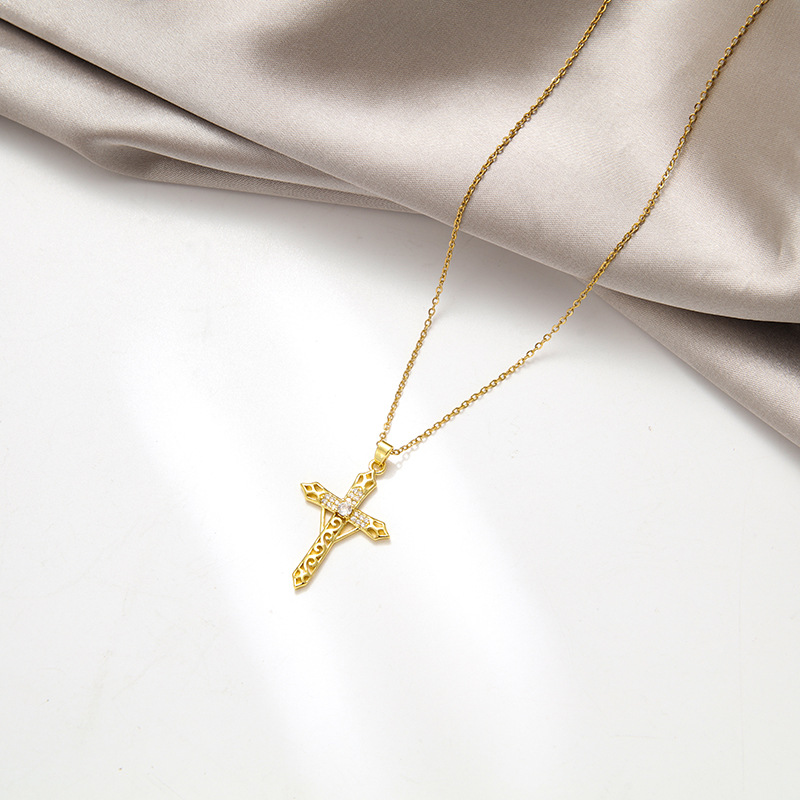 Stainless Steel Material Cross Pattern Fashion Cross Stainless Steel Inlay Zircon Necklace