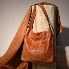 女士斜挎包;女士单肩包;女士手提包