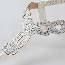 跨境外贸女鞋鞋面时尚水晶平底凉鞋半成品加工源头工厂批发女复古